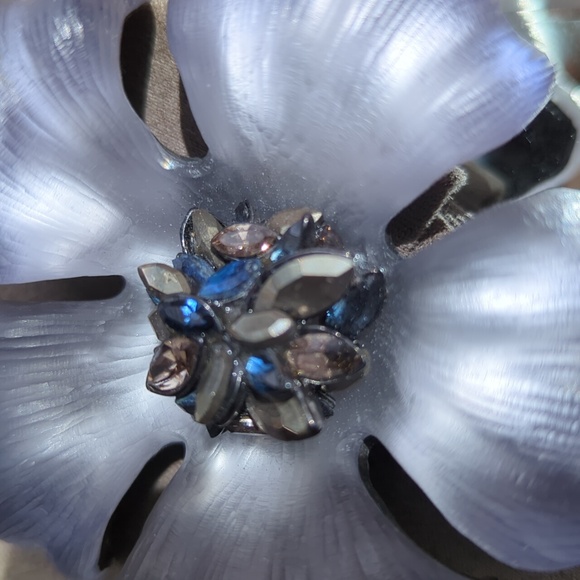 Alexis Bittar, lucite, Flower Pin Brooch - Picture 6 of 9